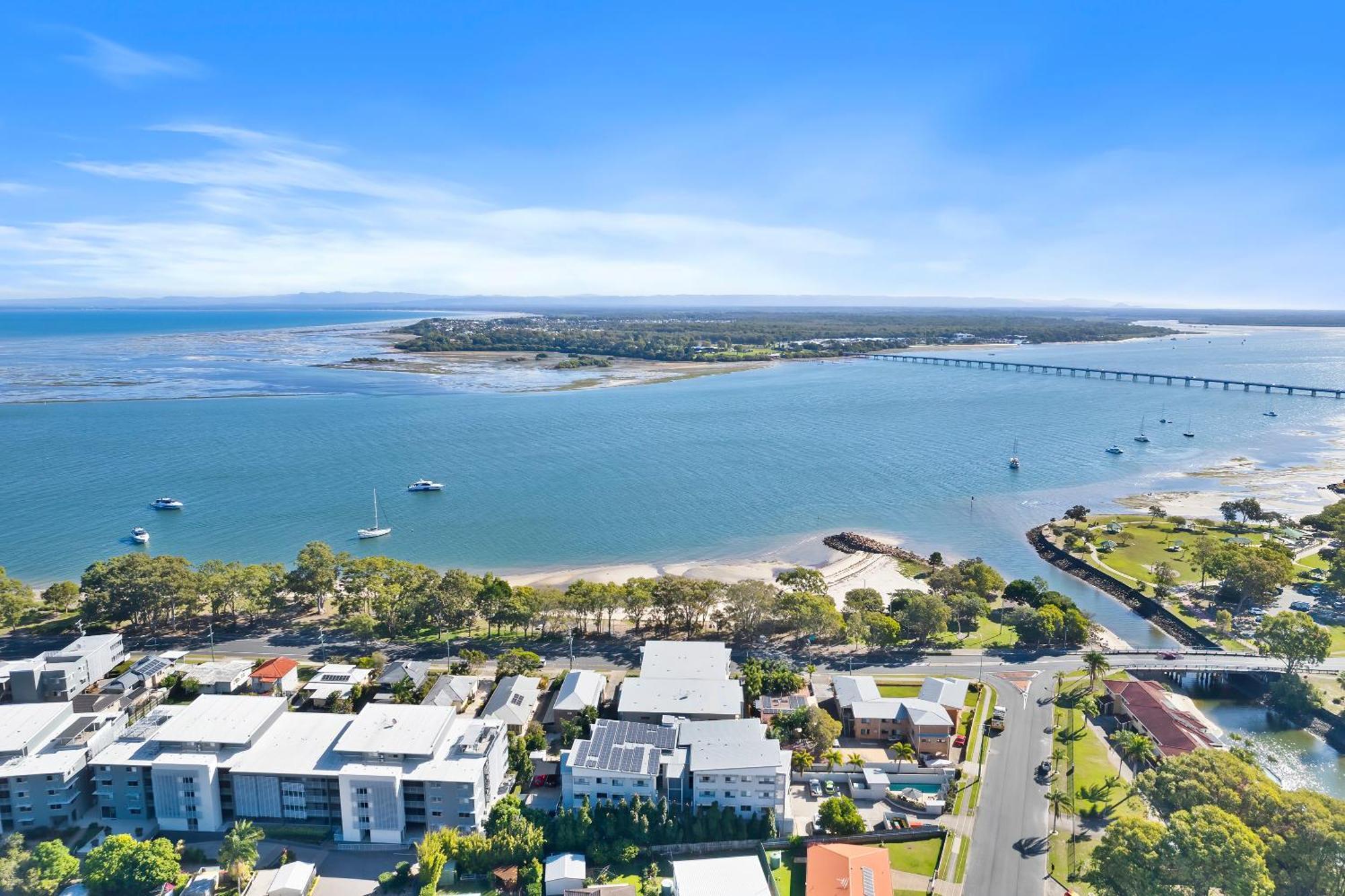 On The Bay Apartments Bongaree ภายนอก รูปภาพ