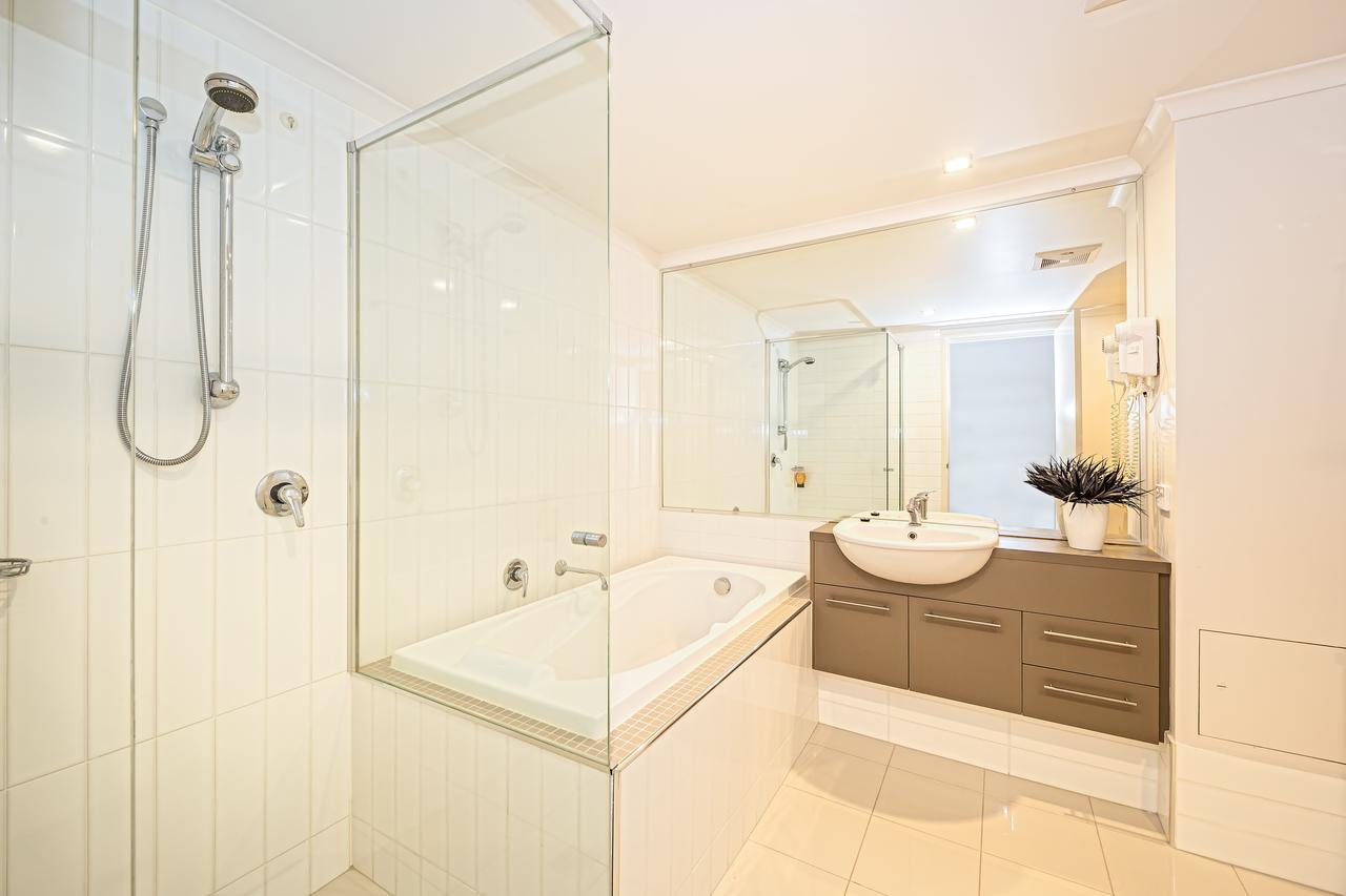 On The Bay Apartments Bongaree ภายนอก รูปภาพ