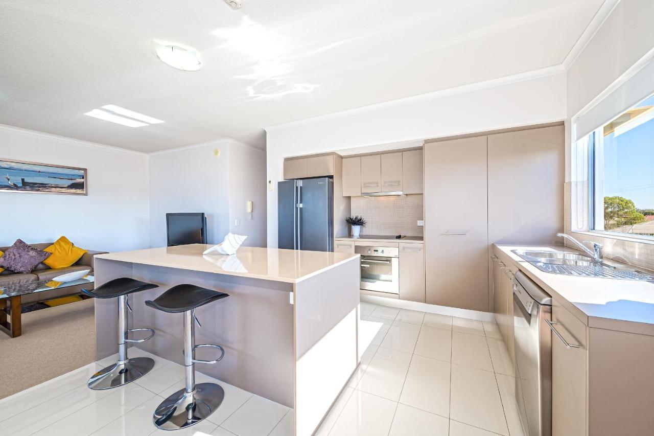 On The Bay Apartments Bongaree ภายนอก รูปภาพ