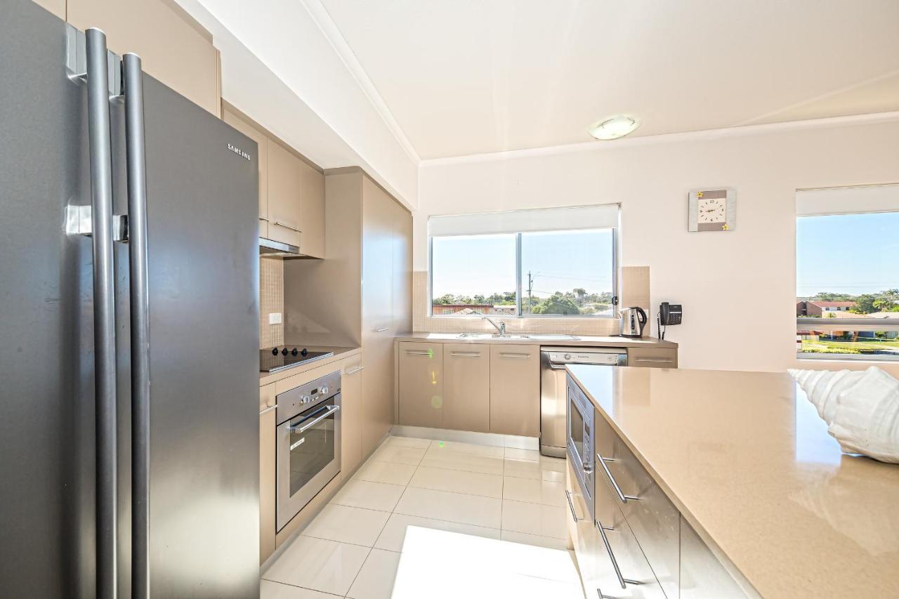 On The Bay Apartments Bongaree ภายนอก รูปภาพ