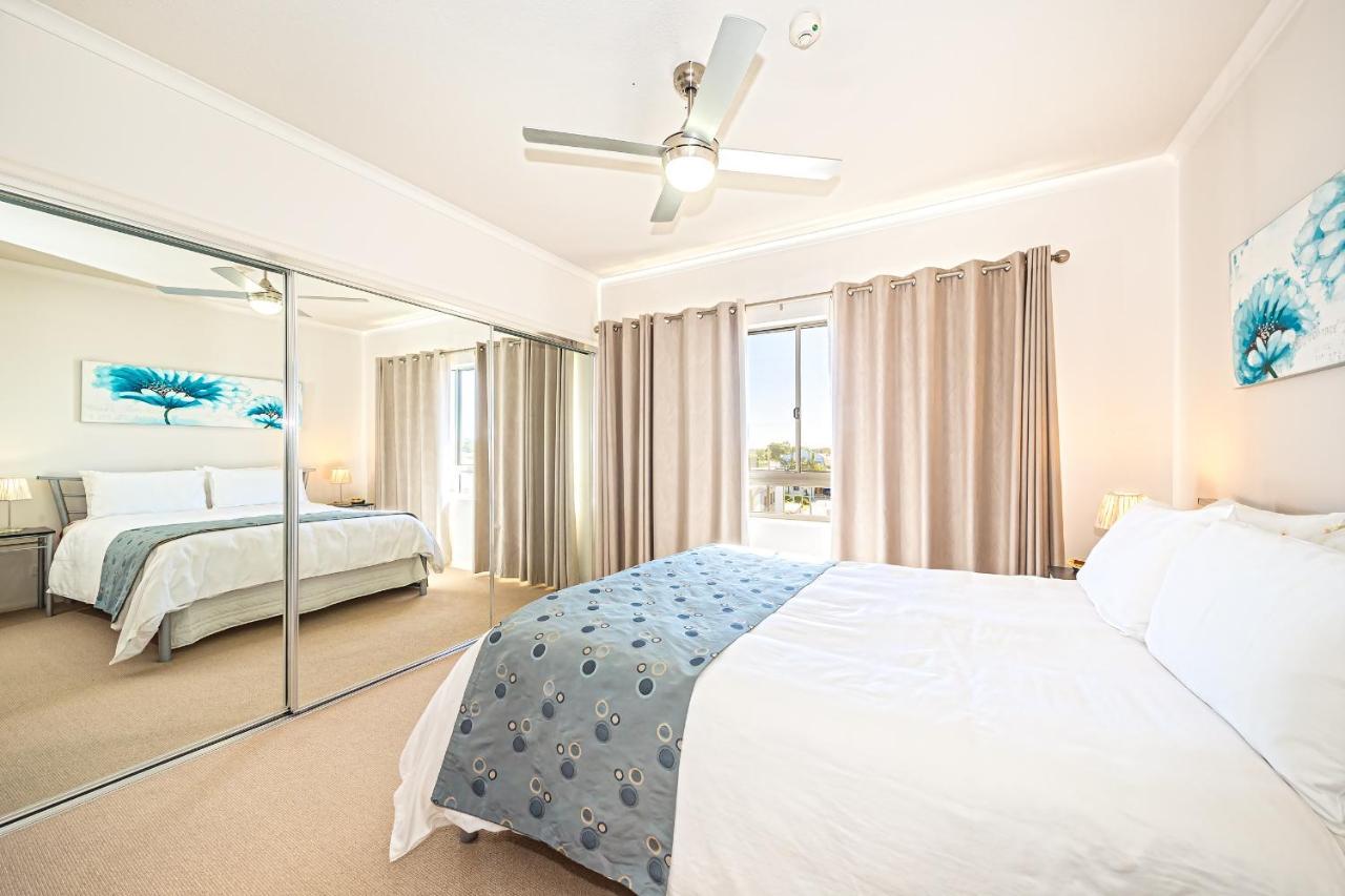 On The Bay Apartments Bongaree ภายนอก รูปภาพ